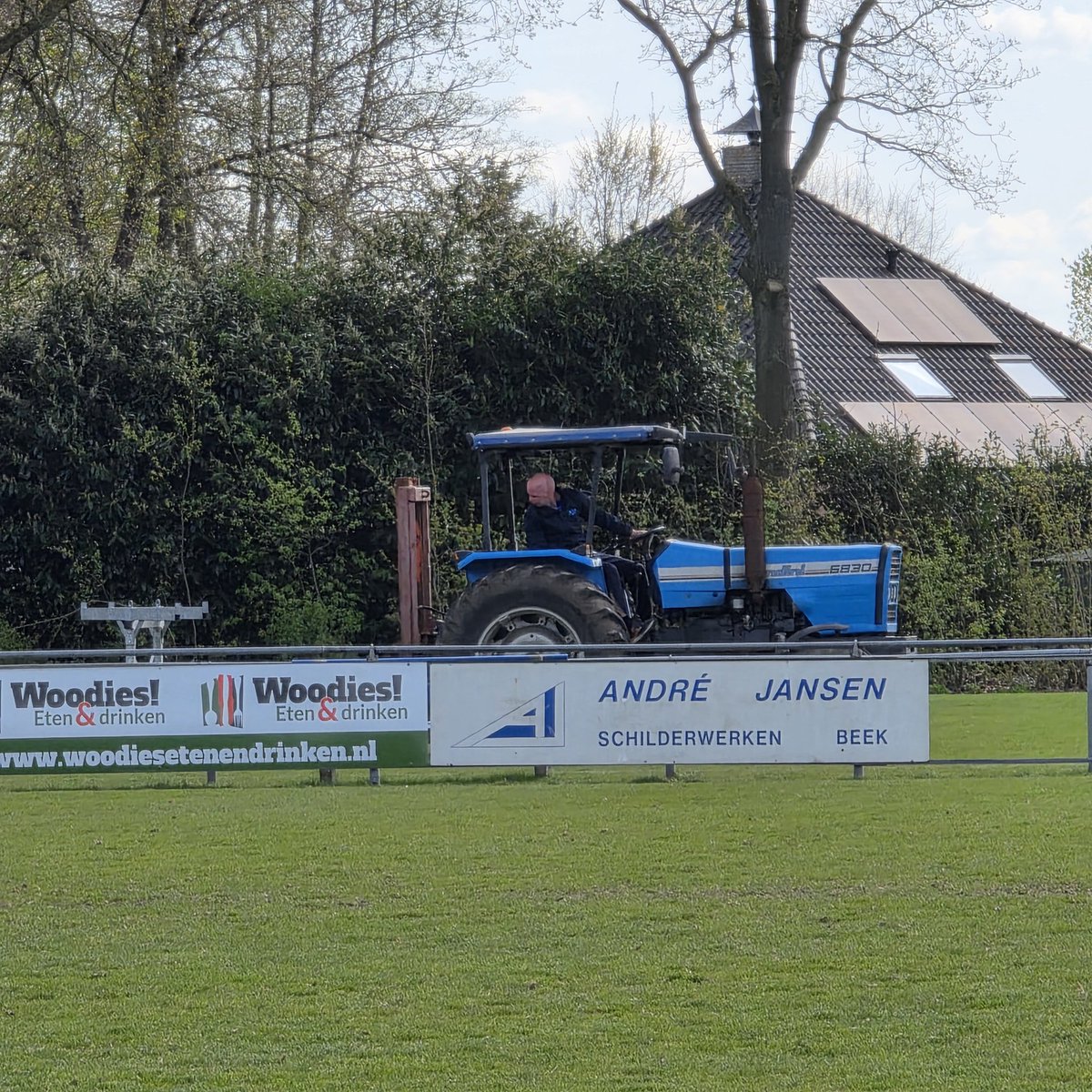 Amateur voetbal in de achterhoek,  hoe puur kan het zijn!!🚜⚽️🚜😉