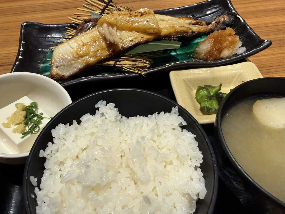 しじみ tweet media