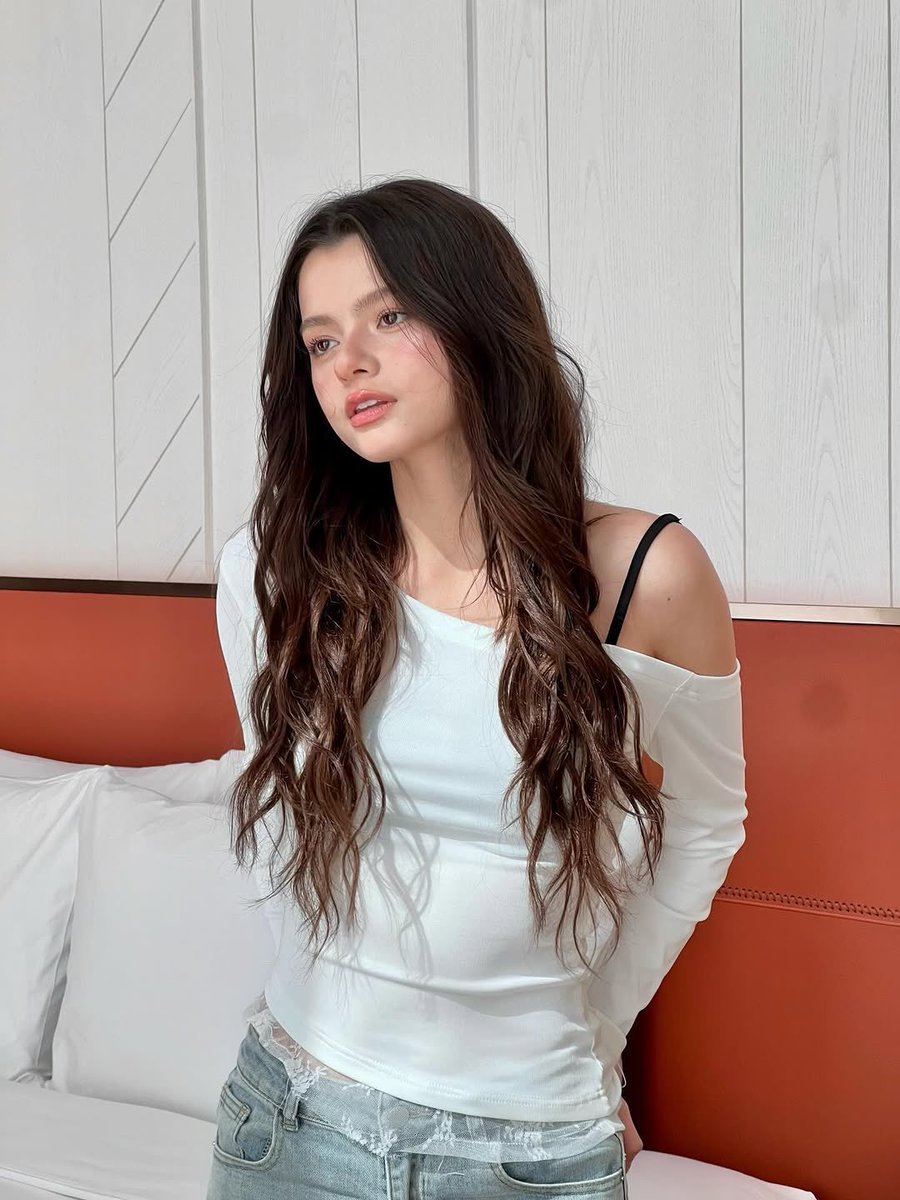 ウンジコ ~ อุนจิโกะโน๊ะ 🩸| #BNewEra 👠🔥 tweet media