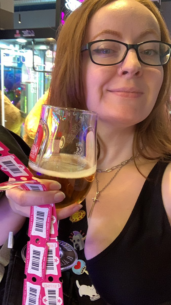 RedMxrcy 🔜Twitchcon EU tweet media