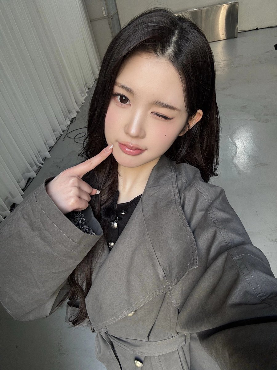 에이츼 tweet media