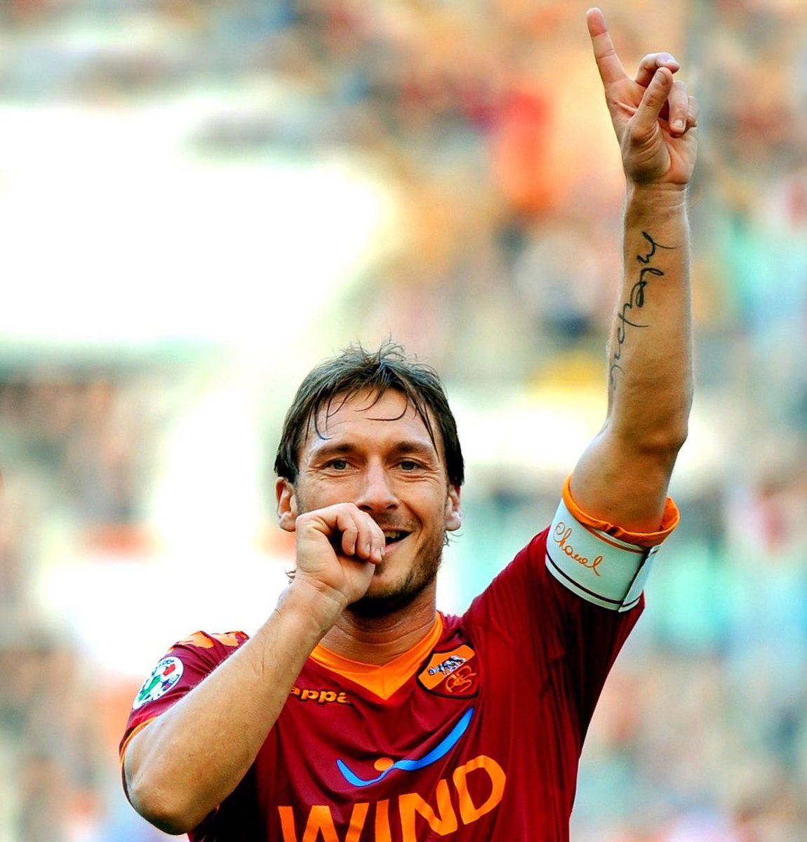 Footballdayy tweet media