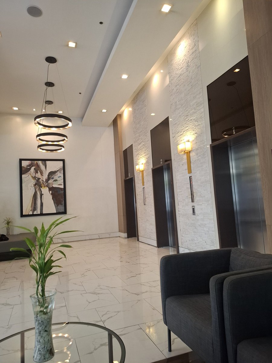 konOHanicOH's tweet image. Aesthetic entryway. 🙂

#randomshot