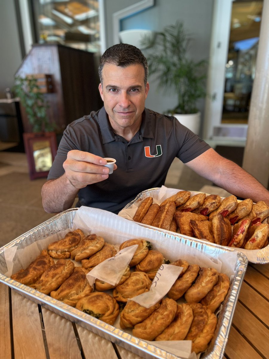 The Real Santa Claus 🎅 tweet media