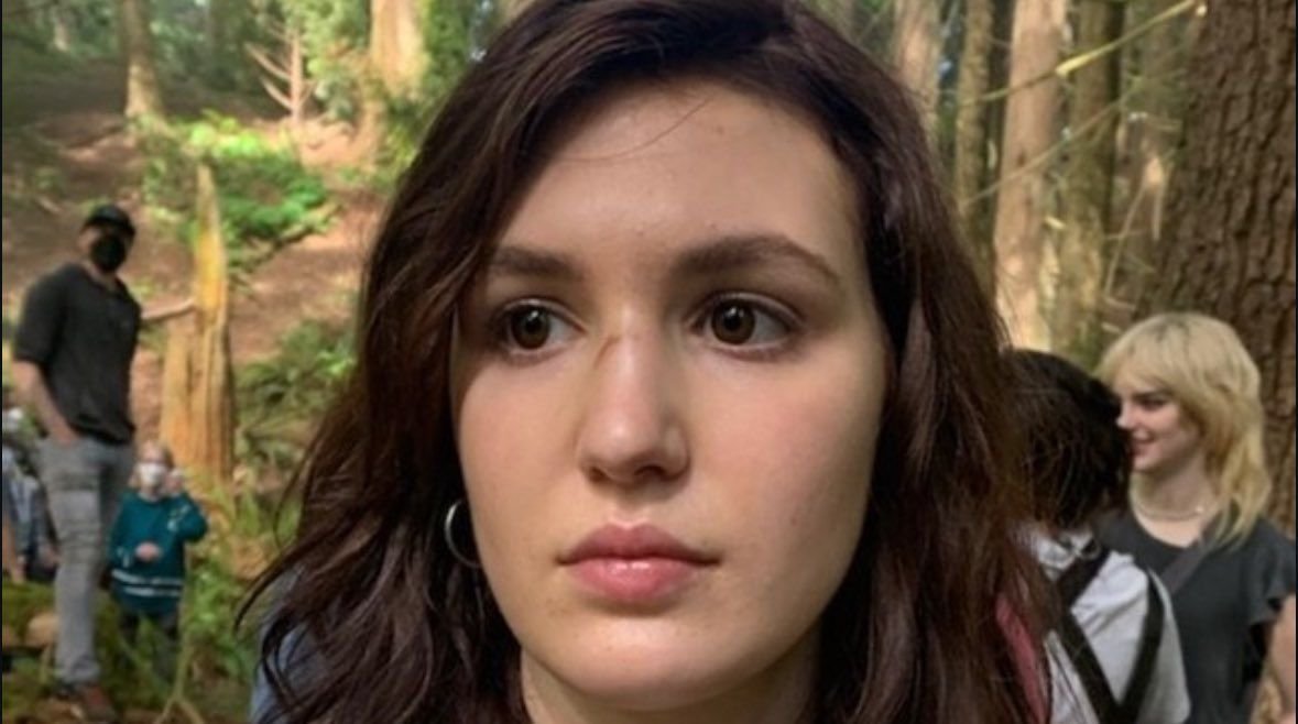 Not a thought behind those eyes