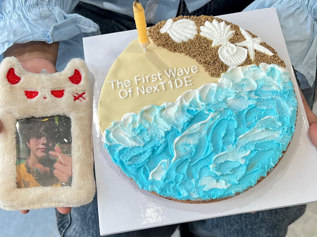 naatttt_si's tweet photo. ☆ The First Wave Of NexT1DE ☆

So happy to be part of making this event happen and celebrating NexT1DE’s 1st anniversary with OHNA Indonesia 🥹🫶🌊
Thank you @OhnaCafe @ChuangIndoMin_ 💙

See you at the next event hehe 😆
#NexT1DE #NexT1DE_1stAnniversary #1stYearWithNexT1DE https://t.co/tWj0NvngVi