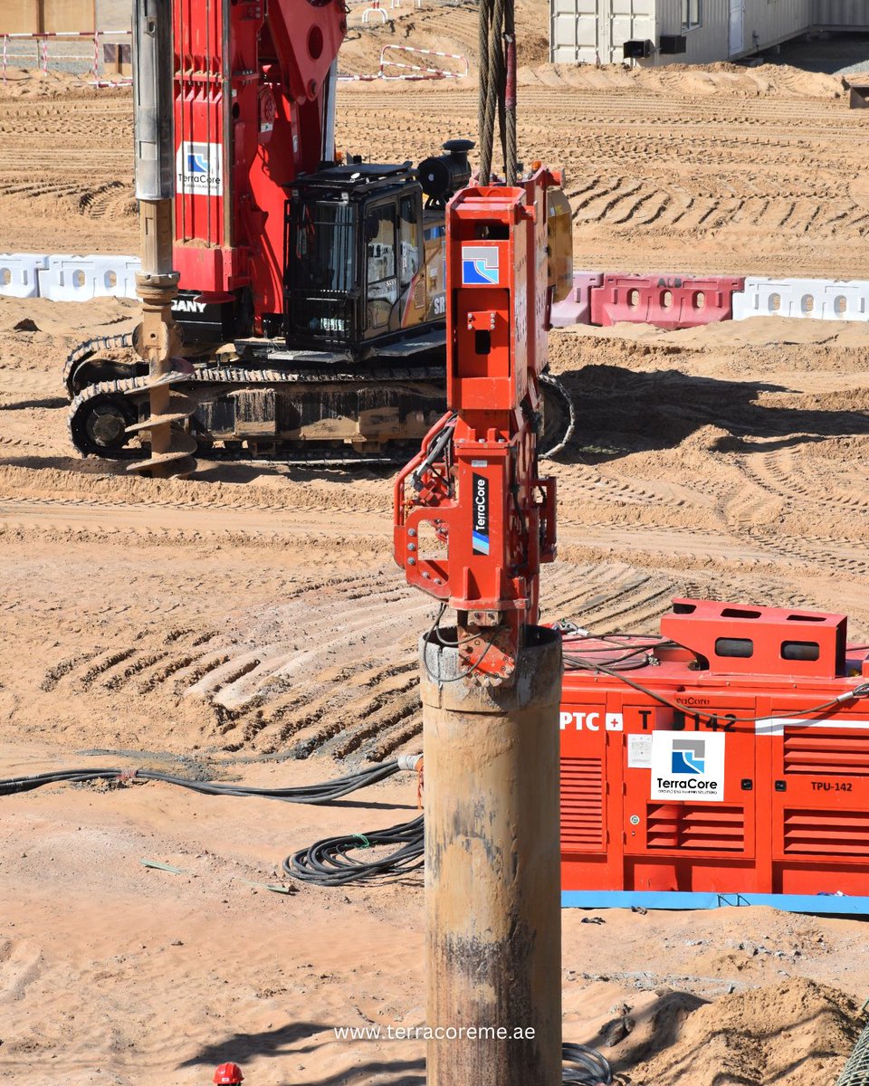 TerraCoreme's tweet photo. Strong mindset. Clear goals. Consistent action.

#TerraCore #GroundEngineering #shoring #piling #NDRC #construction #foundation #productivity #engineering #site #Dubai #AbuDhabi #UAE https://t.co/YITrF0ZDUa