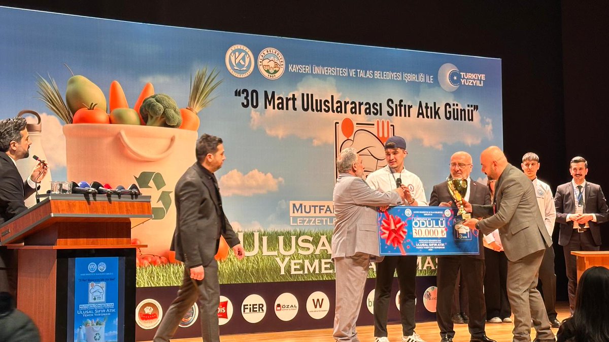 TÜRKKIZILAY KAYSERİ tweet media