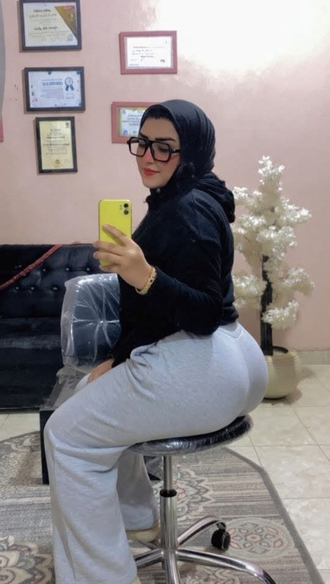 hijab love tweet media