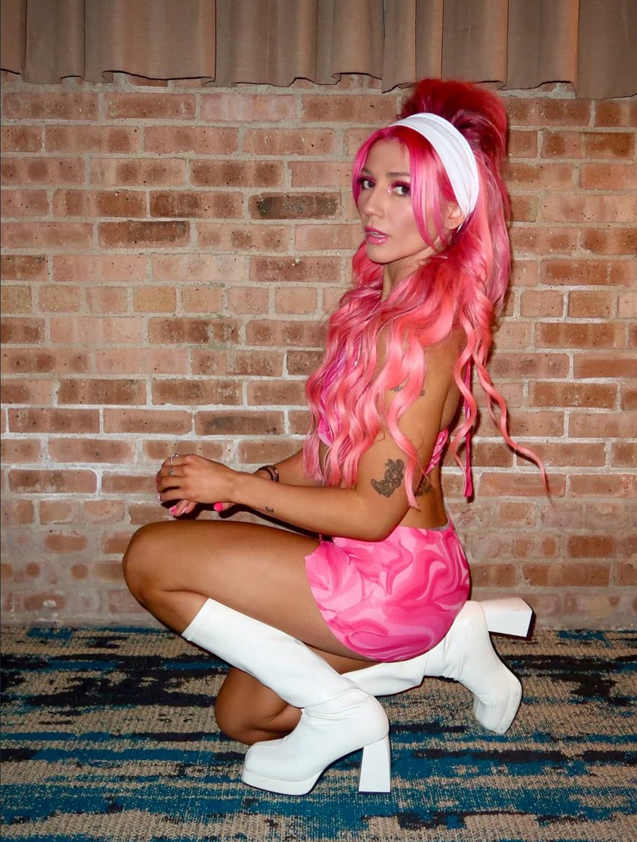 Pink Essence (NOT @_Pinky_Montoya) tweet media