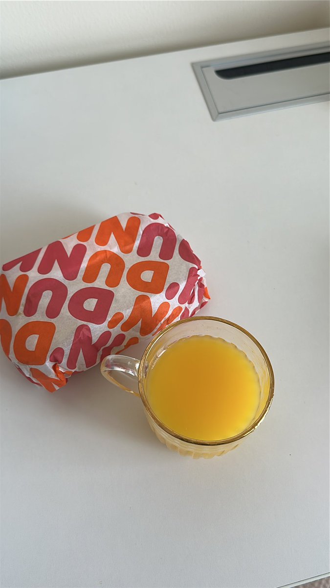 ✰✰✰ tweet media