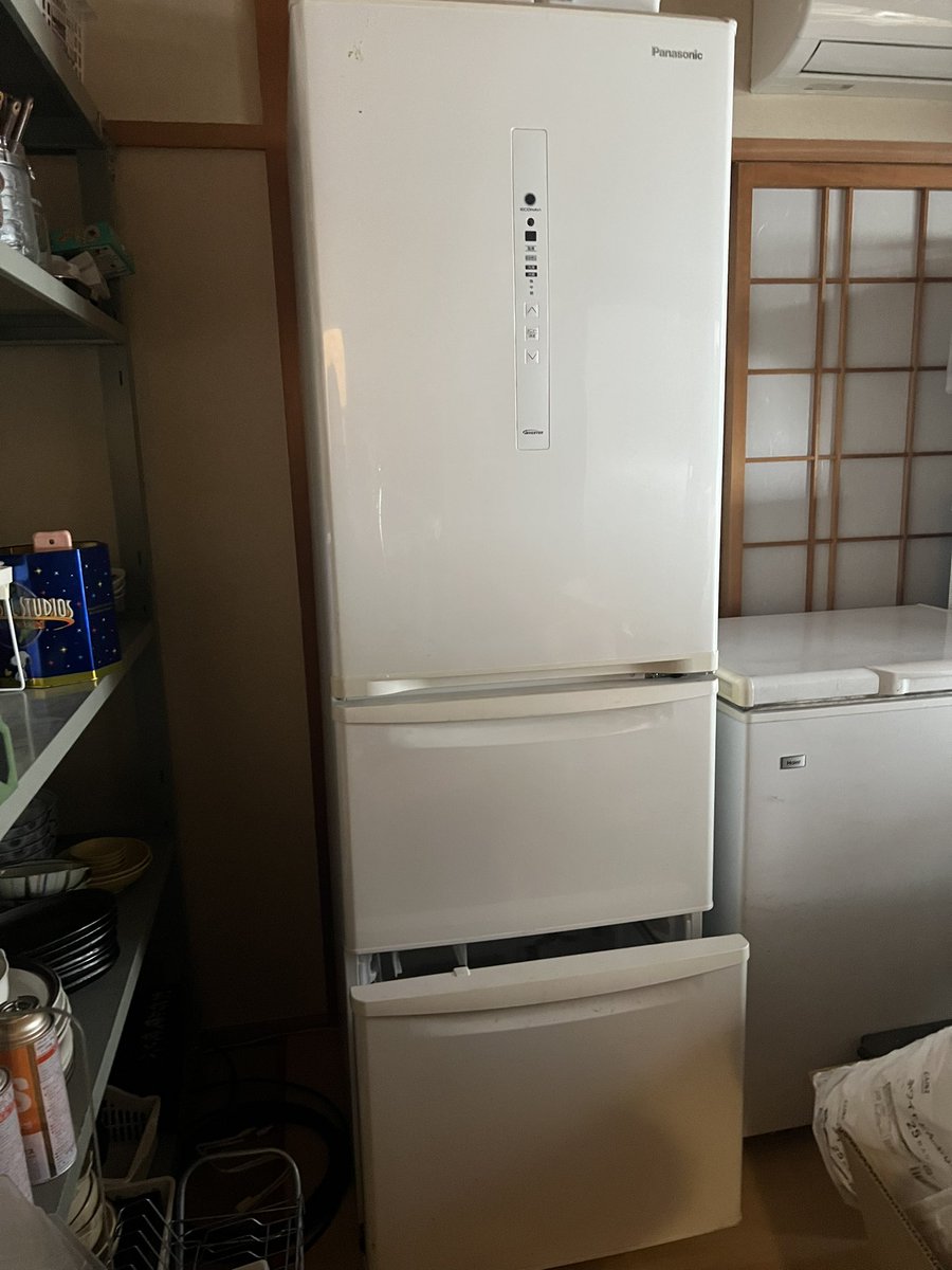 三菱の冷凍庫、譲り先決まりました。 他のはまだまだ募集中！