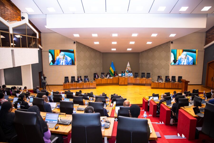 Ruanda acelera regulamentação das criptomoedas após 35 casos de fraude menosfios.com/ruanda-acelera…