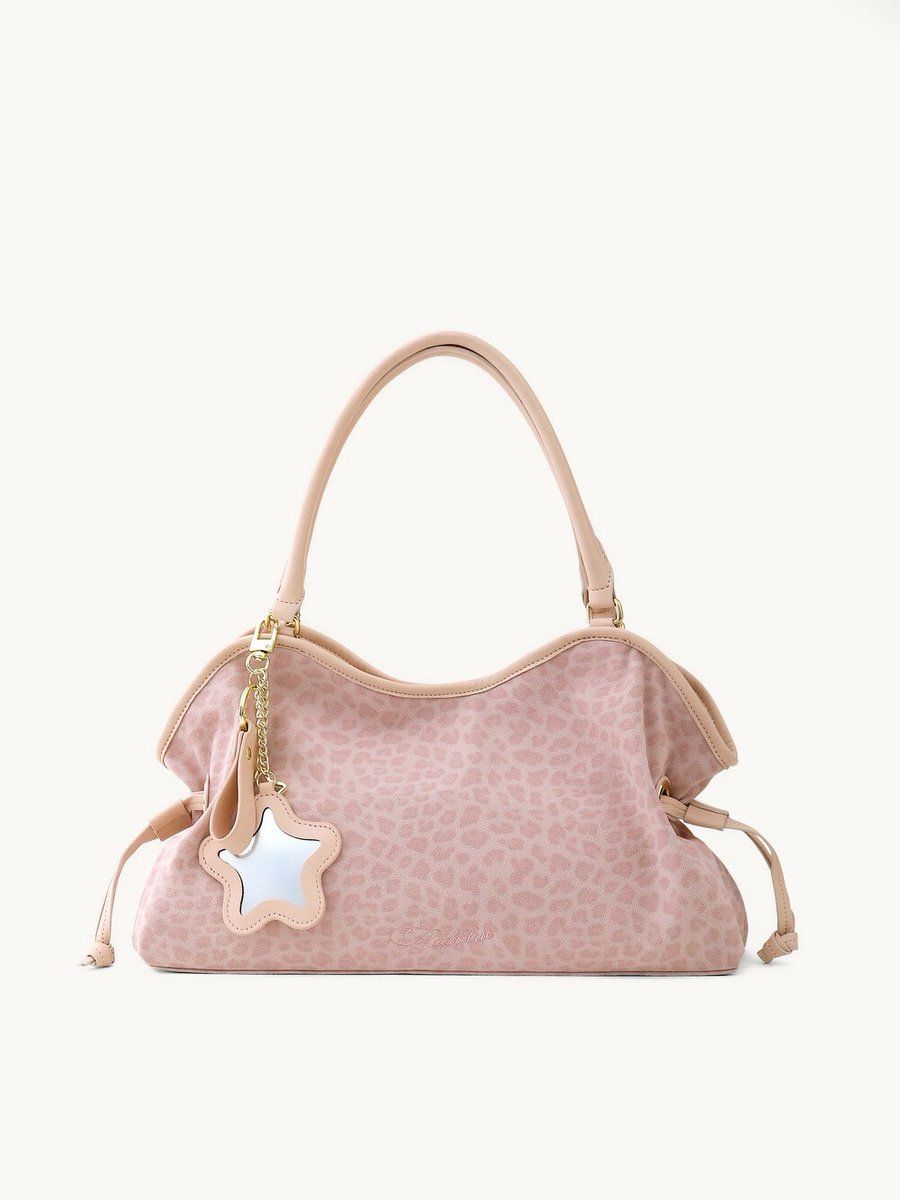 hyebooboo's tweet photo. [BADBLUE]

✨BADBLUE Mini Washed Leopard Dimsum Bag Pink/Wine✨

💰SALE 1.195.000 (incl. shipping+tax)
✔️DP 895rb/Fullpayment
‼️Price after sale 50%

📩 DM for order

Badblue lagi ada season off juga ya guys tapi gak di info sampai tanggal berapa 🥺 https://t.co/33c7VCktNv