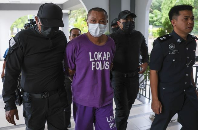 SinarOnline's tweet image. Koperal mengaku tidak bersalah cederakan tujuh rakan setugas

Seorang tentera berpangkat koperal didakwa atas tujuh pertuduhan mencederakan anggota lain sehingga seorang daripadanya parah.

#sinarharian #beritaterkini #pukul #tentera

sinarharian.com.my/article/774482…

#sinarharian