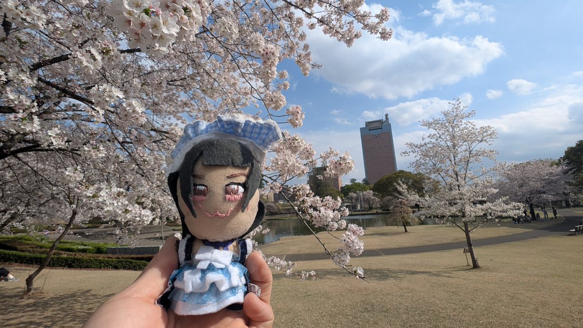 small.waver tweet media