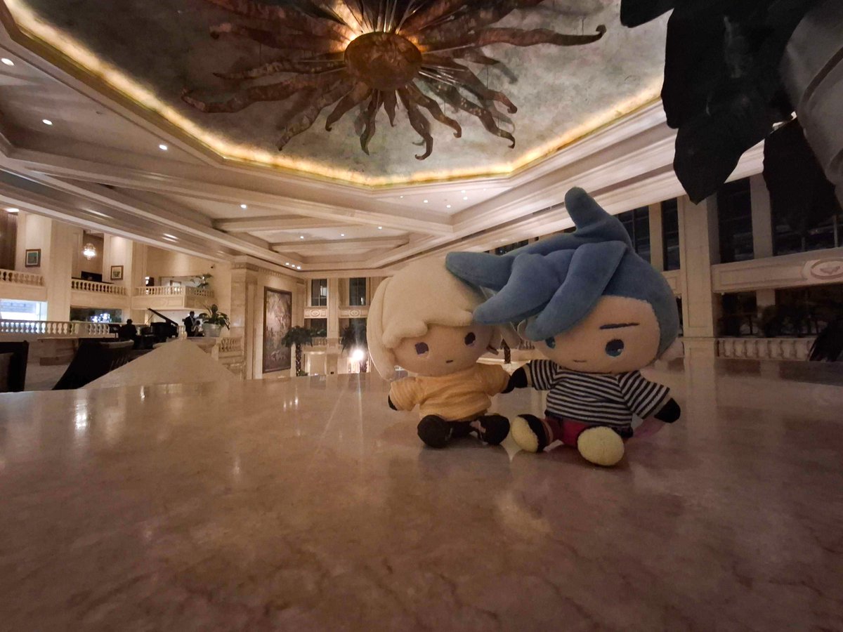 Munyu at the fancy place