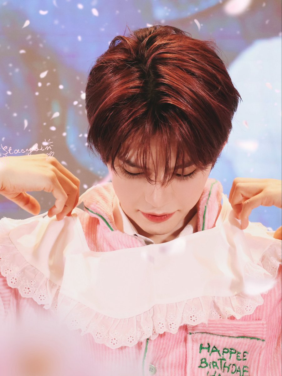 stacybinbin's tweet photo. My baby bin～
Take off your burp cloth。。。

#성한빈 #SUNGHANBIN #ソンハンビン
#제로베이스원 #ZEROBASEONE #ZB1 https://t.co/RqaRft5djQ