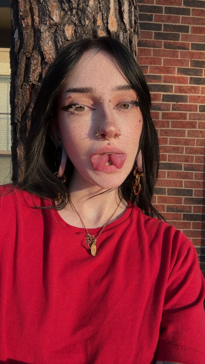 ๐๐๐ โข tweet media