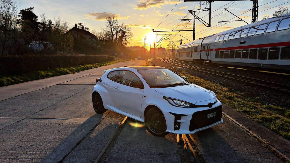 SwissAutoholic's tweet photo. Easter Monday morning drive. Switzerland. @TOYOTA_GR https://t.co/FxFtBqiCC7