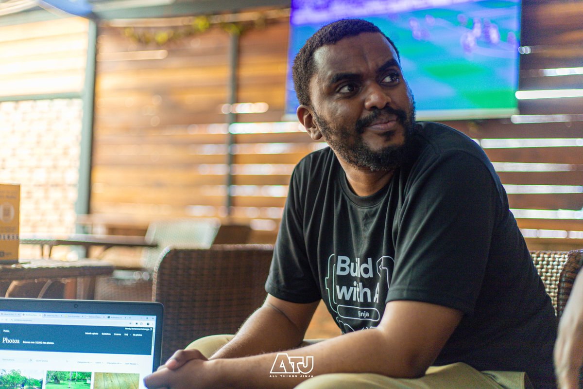 AllThingsJinja's tweet photo. Before the shutters clicked, we gathered at the Office Bar for a quick briefing. We got to know each other, mapped out our routes, and walked through the essential terms and conditions of open-source photography. Understanding these guidelines ensured every photo we were about to take was truly ready for use. 

#AllThingsJinja #WPJinjaPhotoWalk #JinjaPhotoWalk
