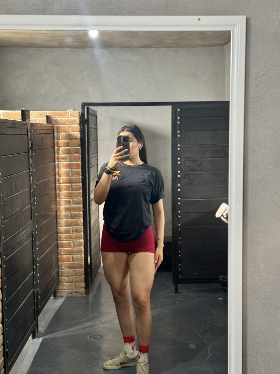 Fernandagut5's tweet photo. Dumpsin del gym 💋 https://t.co/bm8BUHLYOt
