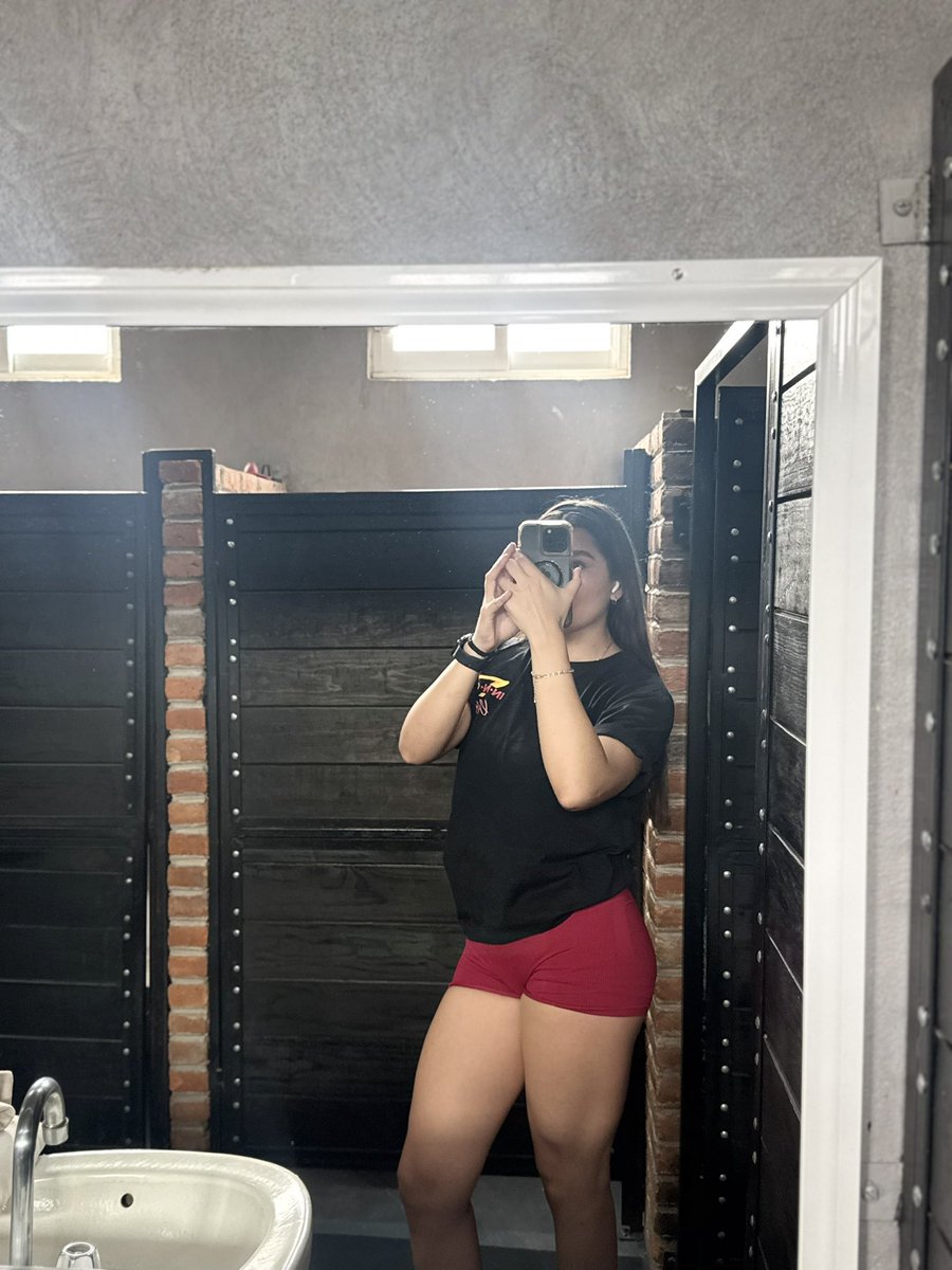Fernandagut5's tweet photo. Dumpsin del gym 💋 https://t.co/bm8BUHLYOt