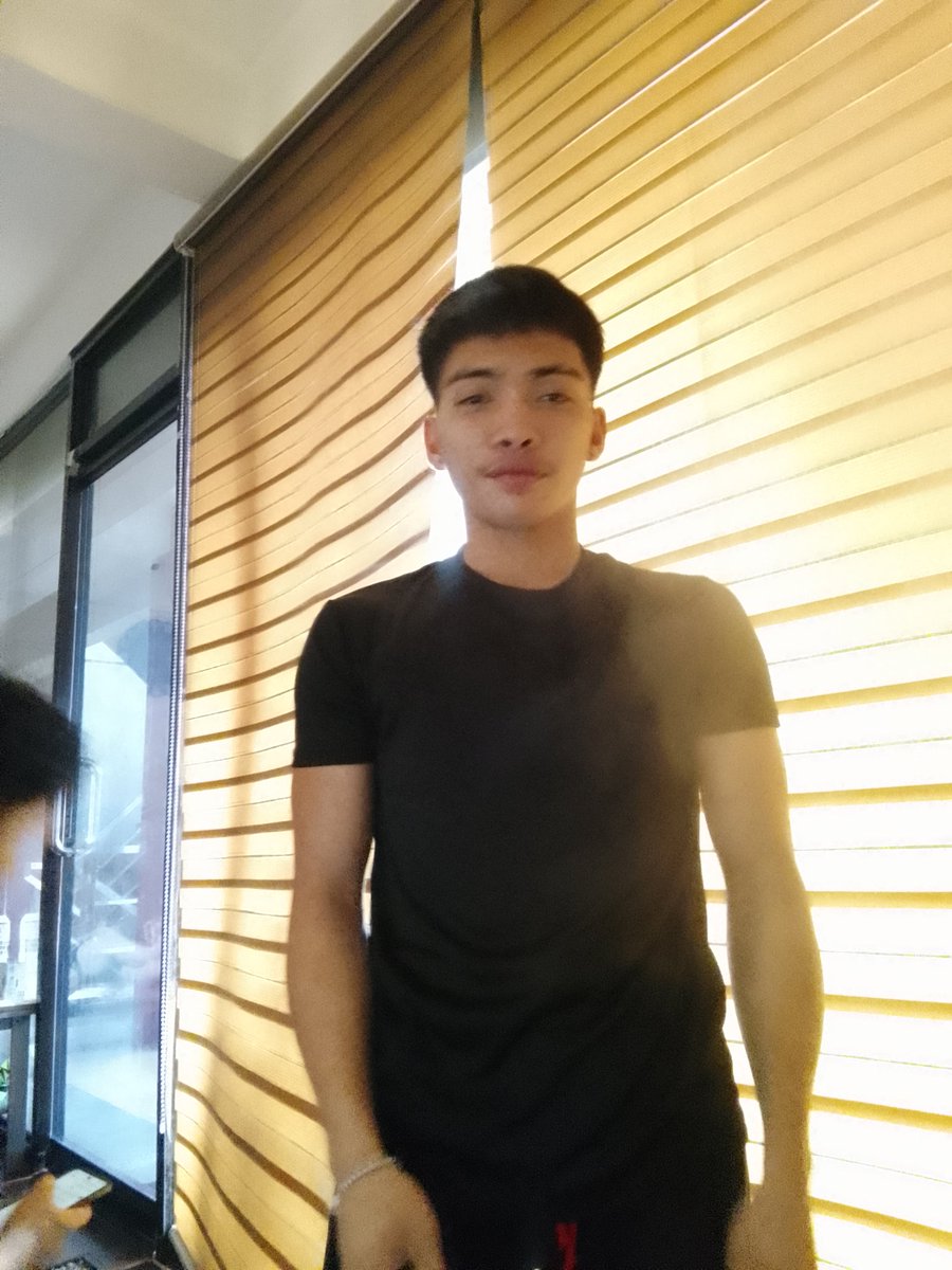 MassageAddict tweet media