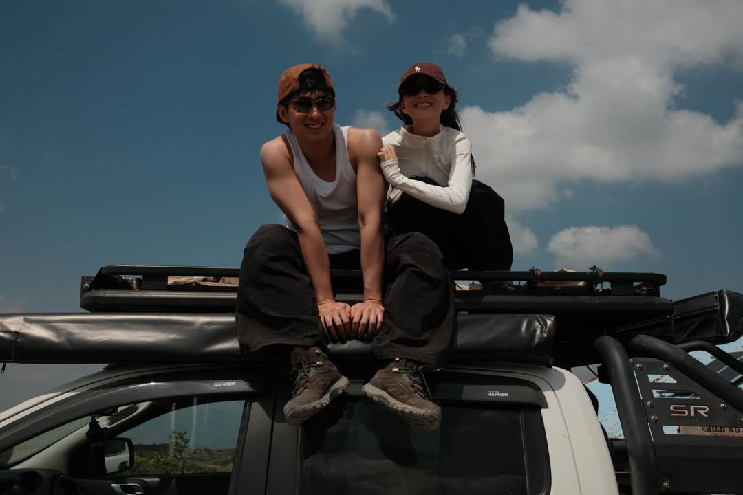 latestchika.com tweet media