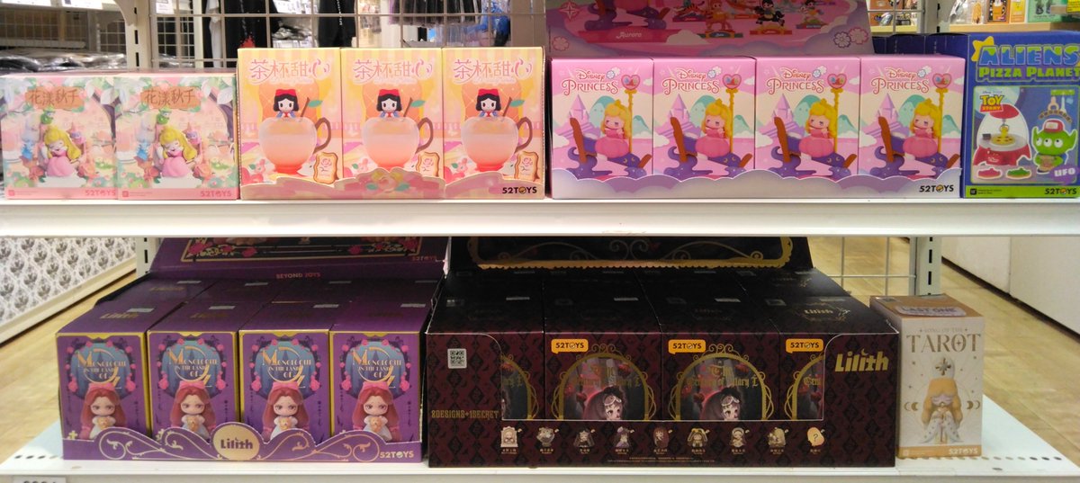 2階フロア奥にて、ブラインドボックス商品 多数取り揃えております