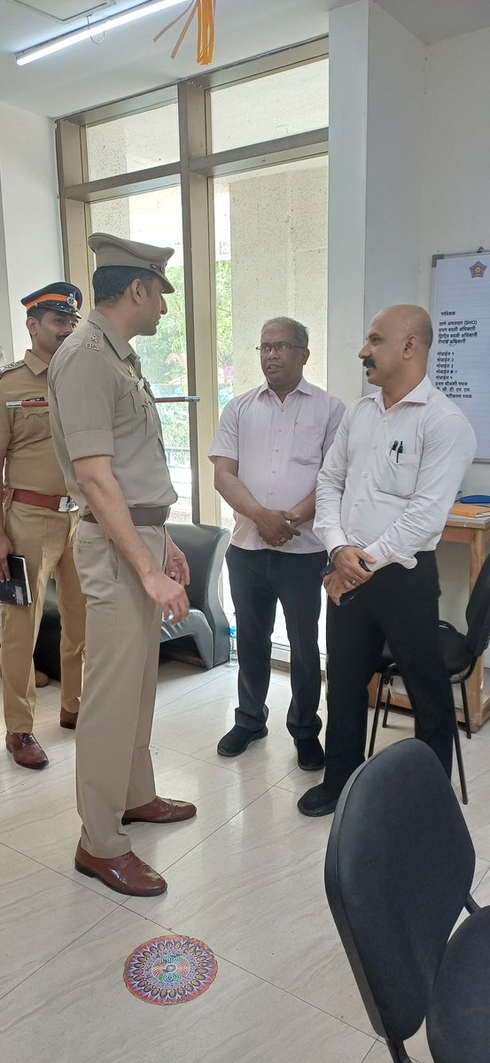 विलेपार्ले पोलीस ठाणे- Vile Parle PS Mumbai tweet media