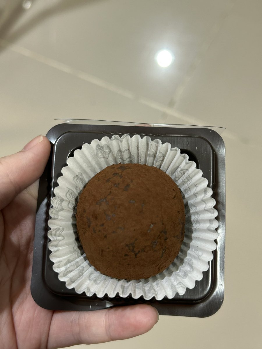 call me Bee 🐝 tweet media