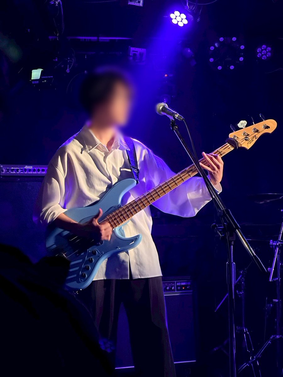 FLAME_TDU's tweet photo. FLAME部 活動紹介⑦
3月
追い出しライブ
卒業生がメインのライブです！4年間の集大成となり1人1バンド出演します🙌
在学生からはプレゼントやメッセージカードを渡します

 #春から電大 
 #春からTDU 
 #東京電機大学 https://t.co/HBZQF1Kqkd