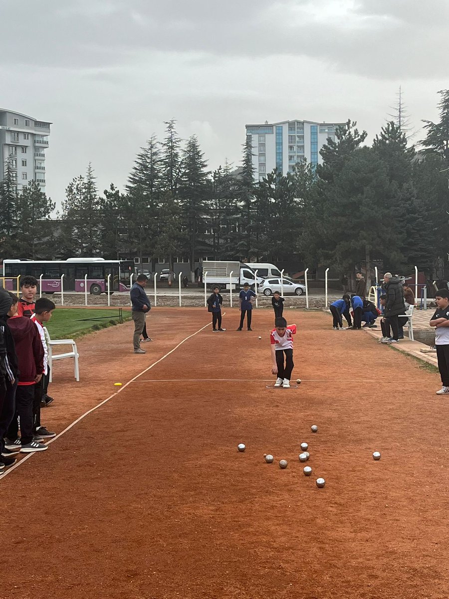 DerekoyPazar's tweet photo. Dereköy’den Büyük Bir Başarı Daha !

🎯Dereköy erkek bocce takımımız ilimizde düzenlenen okul sporları müsabakalarında ilçemizi  başarıyla temsil etmiş, İL https://t.co/8cZbb9swqk olarak bizleri gururlandırmıştır. Emek veren öğrencilerimizi ve öğretmenimizi tebrik ederiz. https://t.co/Vky1gDJhqh