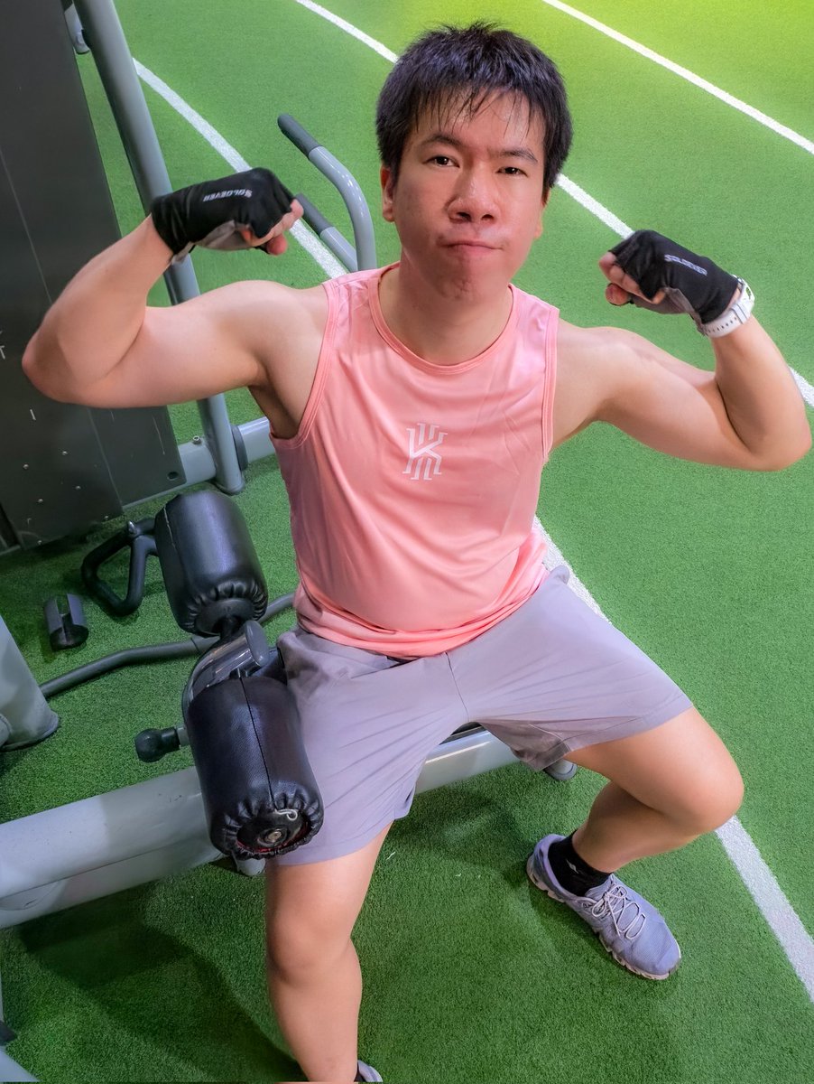 นาตากาแฟ ขอให้รวย ไม่ก็มีผัวรวยสักที tweet media