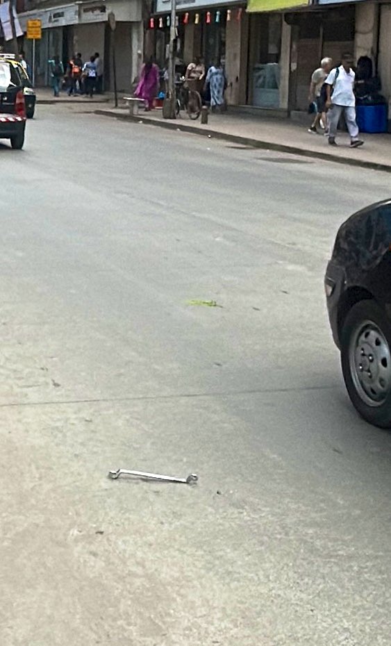 Yashkate11's tweet photo. @MumbaiPolice @DBMargPS https://t.co/SkPdRerHGy