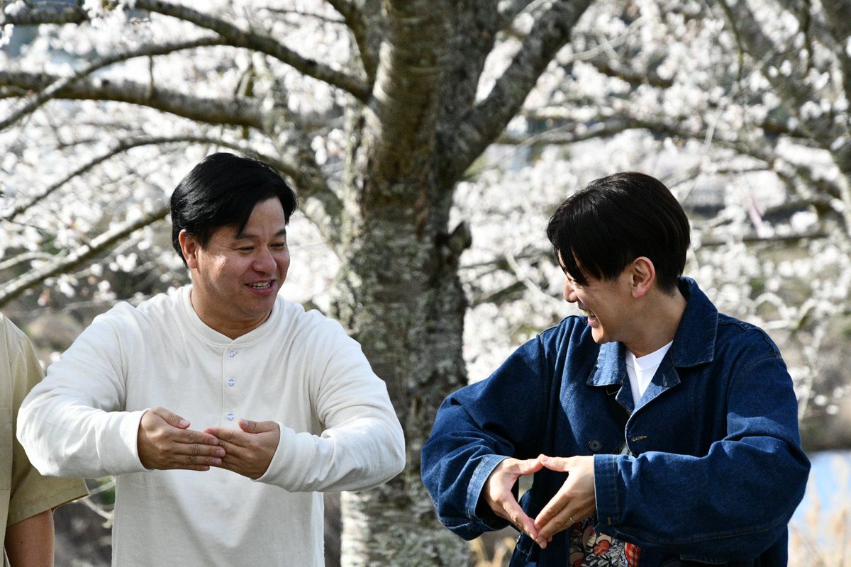 あおい tweet media