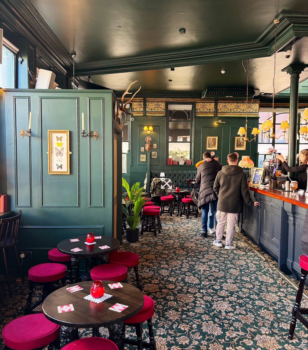 London Pub Map tweet media