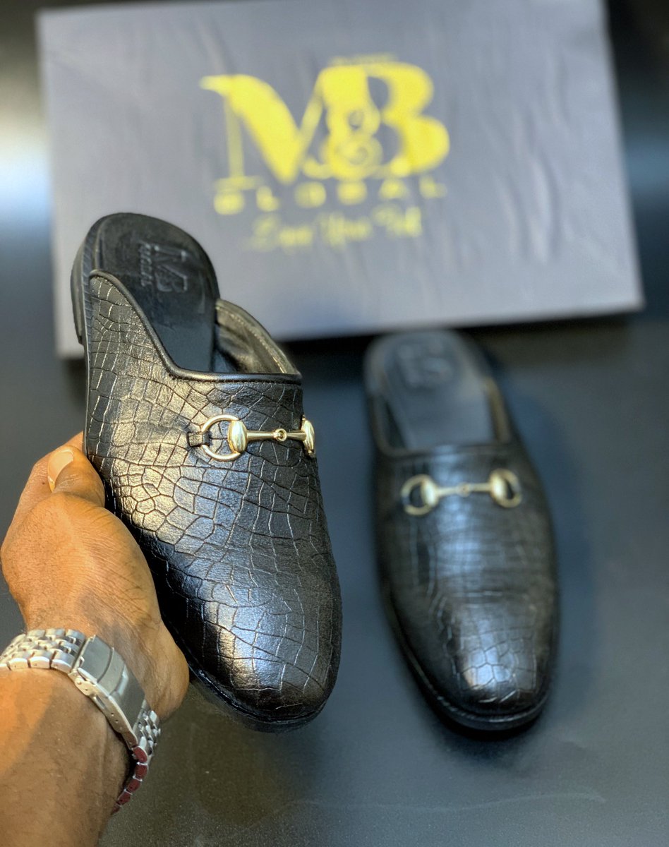 Muize | 👞🤝 tweet media