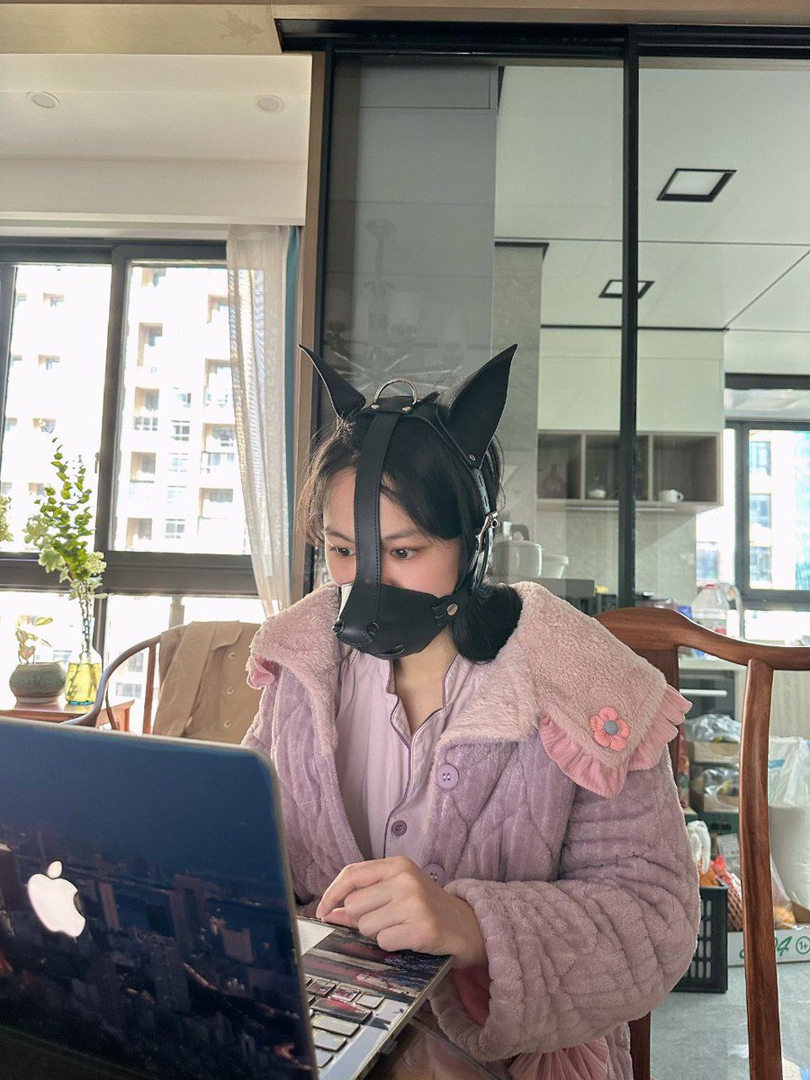 户外反差 tweet media