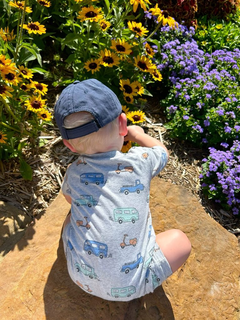 ‍ ‍ ‍ 𖤐 ⁻⁻⁻ 𝓐𝙴͟𝙼͟𝙾𝘕𝐃 tweet media