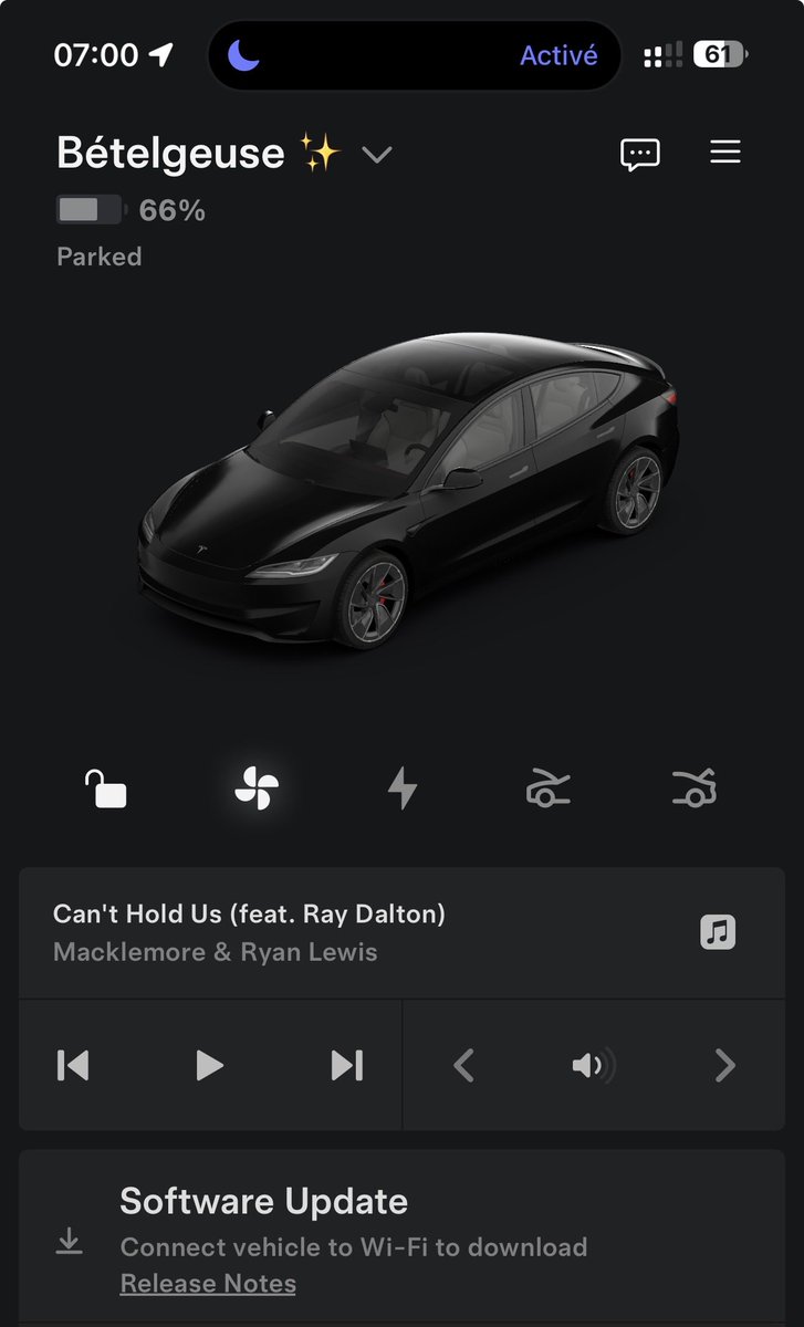 TeslaStars✨ tweet media