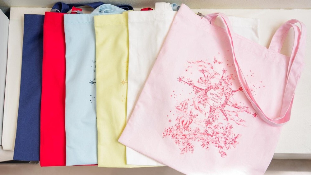 Fashion Press tweet media