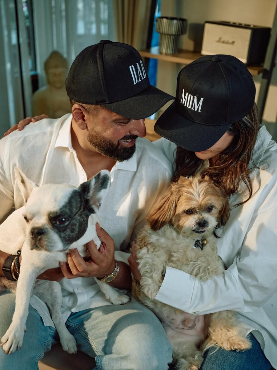 filmfare's tweet image. Many congratulations! ❤️

#KarishmaTanna and #VarunBangera announce pregnancy. 

#Celebs