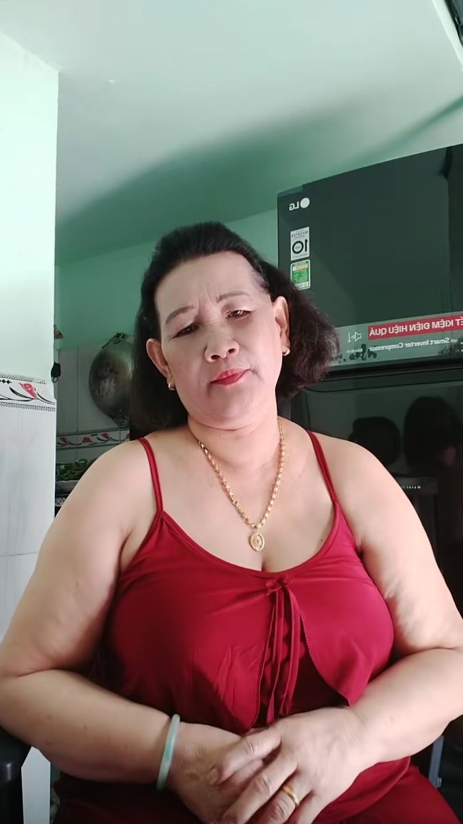 Cẩm Hồng tweet media