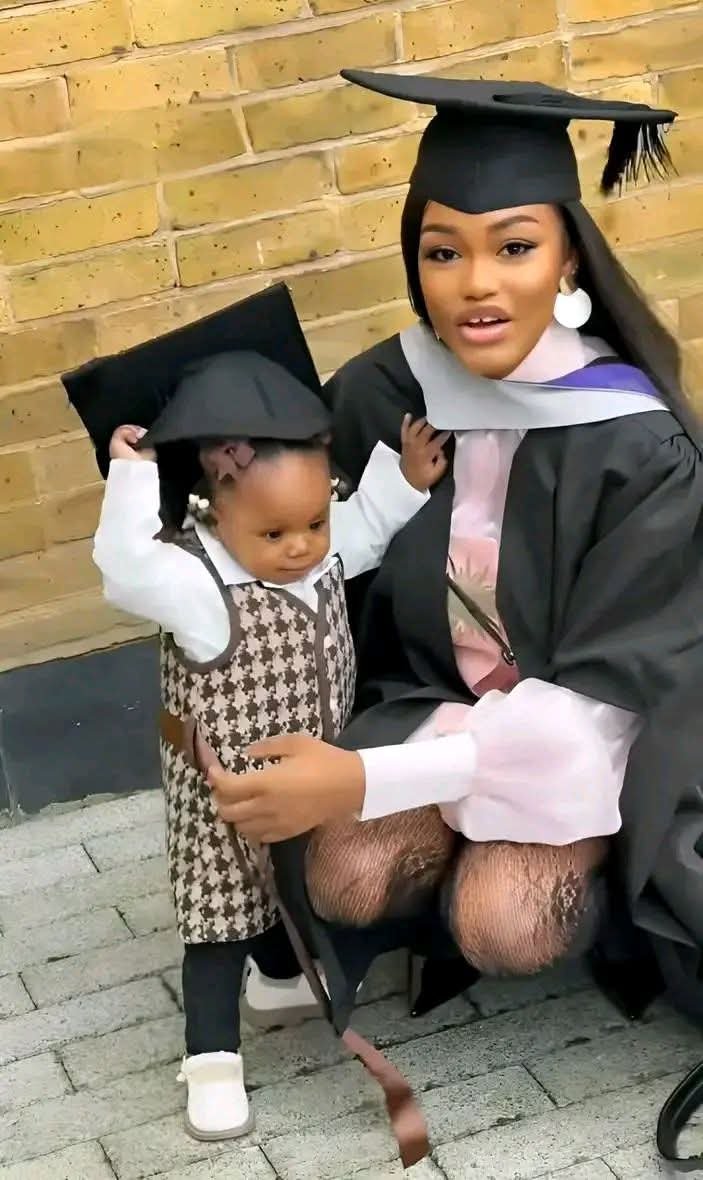 VERYDARKMAN tweet media