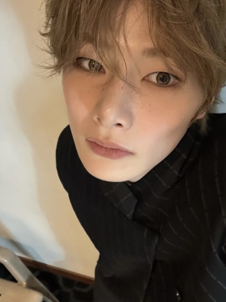 yangie ꒰ྀི১ ໒꒱ིྀ tweet media