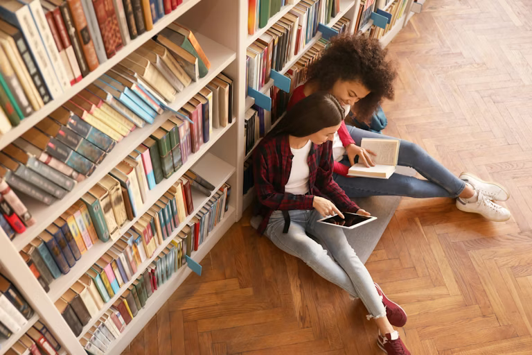 Lettres_edu_num's tweet image. 📖 #Lecture | Supérieur

🔶 « Lire pour apprendre ? Comment l’IA transforme le rapport des étudiants aux bibliothèques » @FR_Conversation : face à la surcharge d’informations, quel positionnement des étudiants par rapport aux utilisations de l’IA ?

👉 theconversation.com/lire-pour-appr…