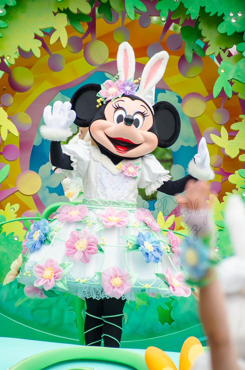 しおり tweet media