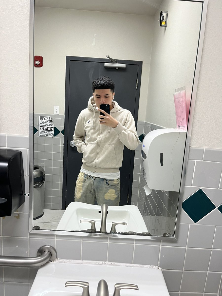 whosiisaac's tweet image. 📲 #streamer #Grind #YouTuber #valley956 #rgv #twitch #rgvvalley #RGV #rgv956 #956TX